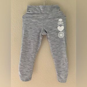 Lululemon cropped skull pant. Size 4